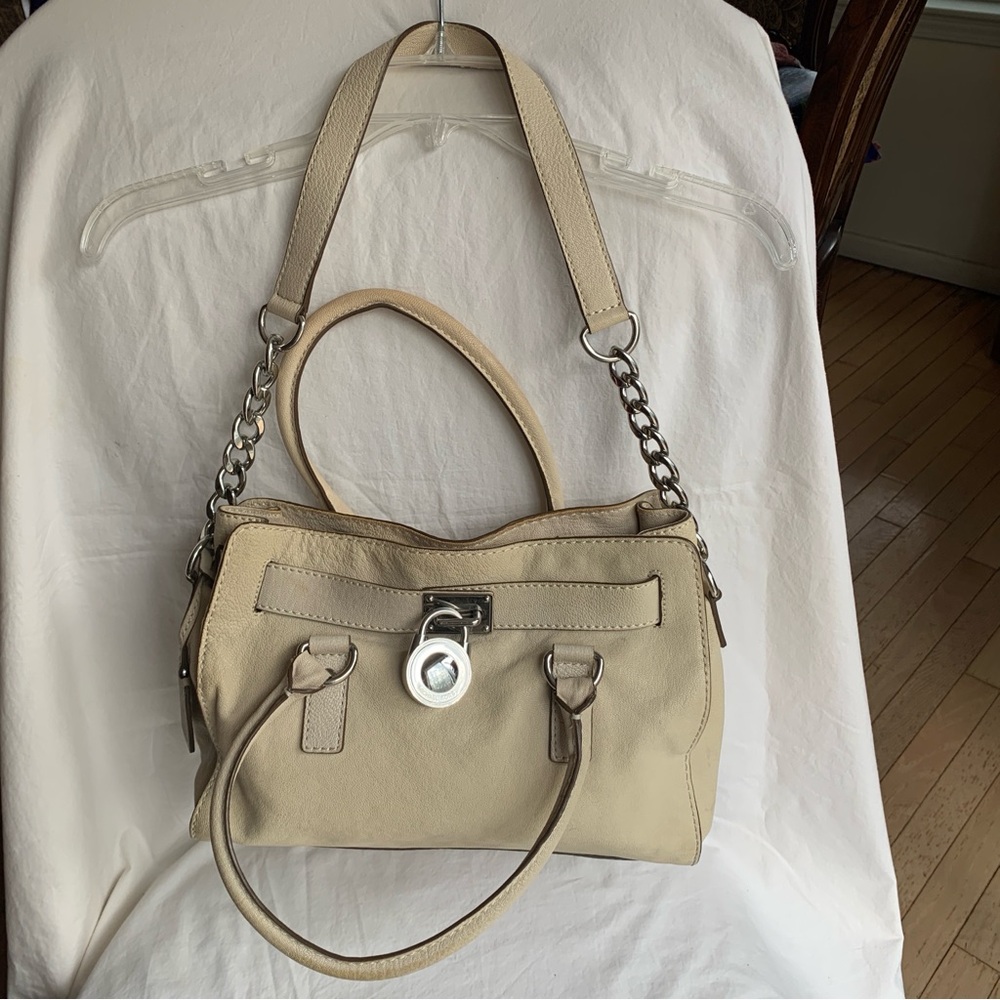 Chic Michael Kors Vintage Leather Cream Satchel Bag